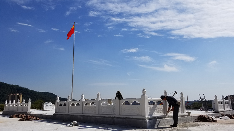 江西南昌翠巖寺旗桿